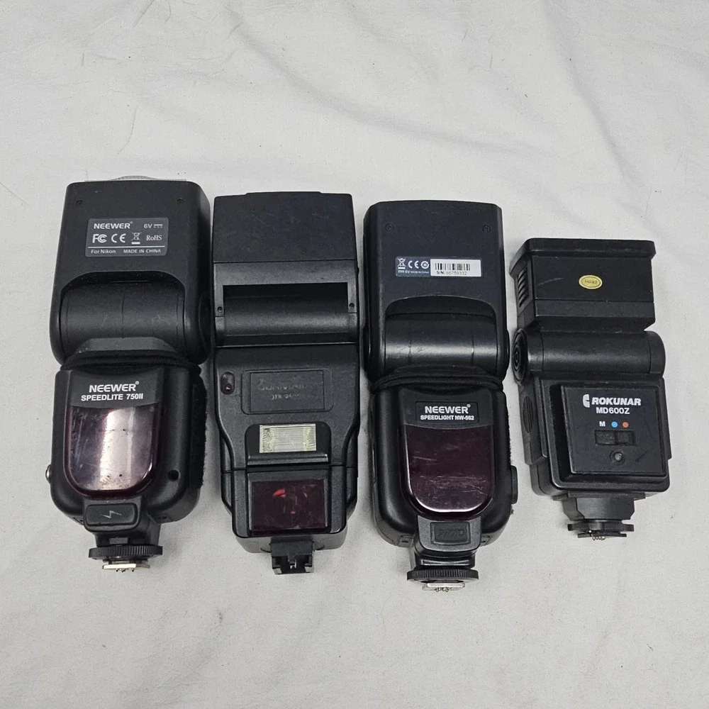 Lot Of 4 Shoe Mount Camera Flash for Parts Or‎ Repair Only